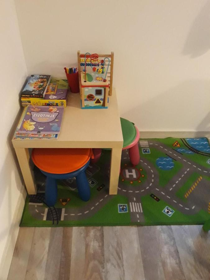 Tri Srece Appartement Ogulin Buitenkant foto