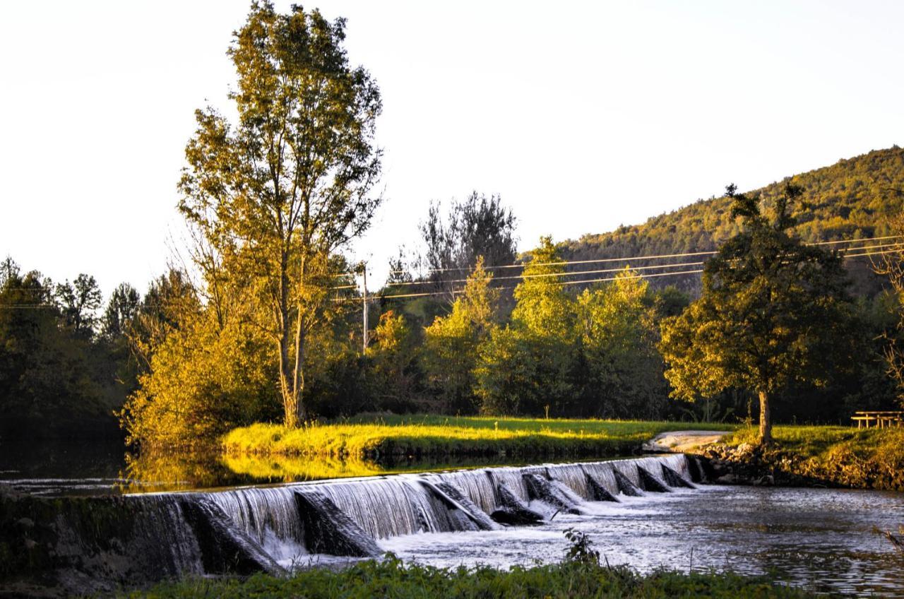Tri Srece Appartement Ogulin Buitenkant foto