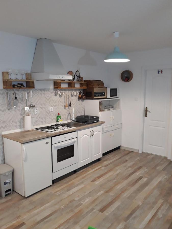 Tri Srece Appartement Ogulin Buitenkant foto