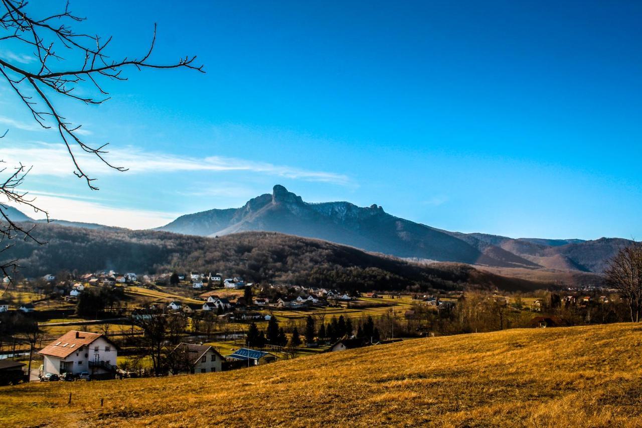 Tri Srece Appartement Ogulin Buitenkant foto